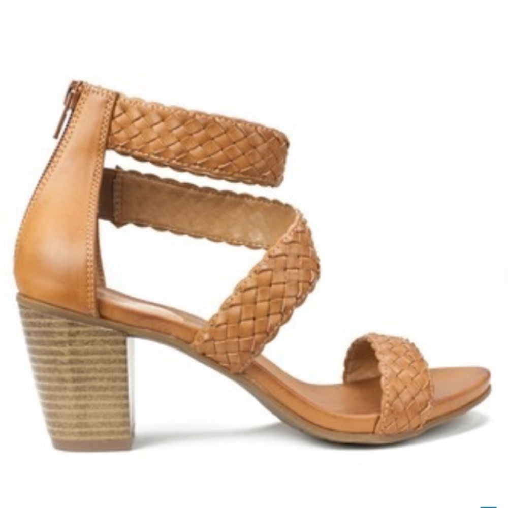 Brown heeled sandals